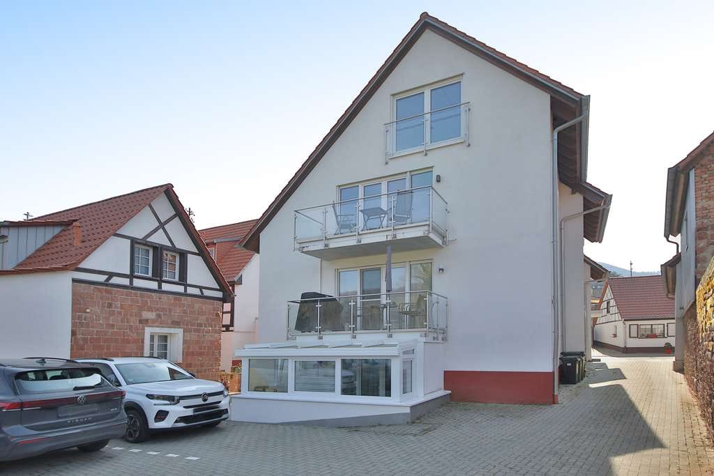 Immobilie in Annweiler am Trifels - Penthouse-Maisonette-Wohnung mit einzigartiger Ausstattung in Randlage! - Bild 3