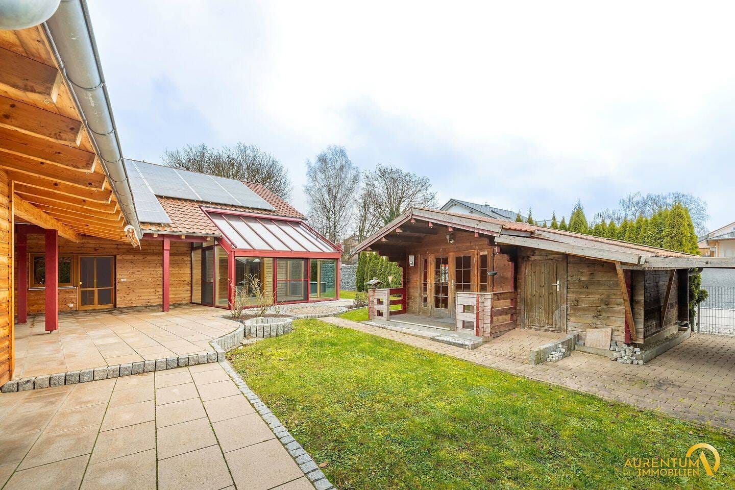 Immobilie in Bayerbach b. Ergoldsbach - Exklusives Wohlfühlhaus mit PV-Anlage, Wintergarten & Energieklasse A+ | Renditepotenzial bis 3,9 % - Bild 0