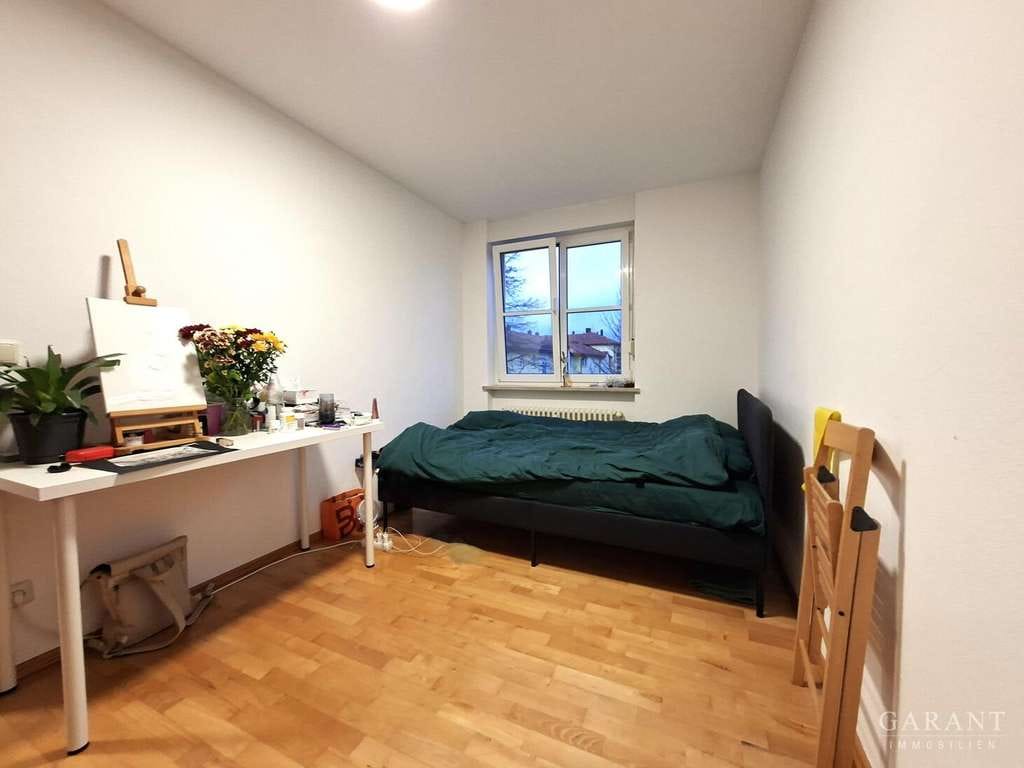 Immobilie in Unterföhring - Stilvolle 3 Zimmer-Wohnung mit Garagenplatz in Unterföhring - Kapitalanlage mit Potenzial - Bild 4