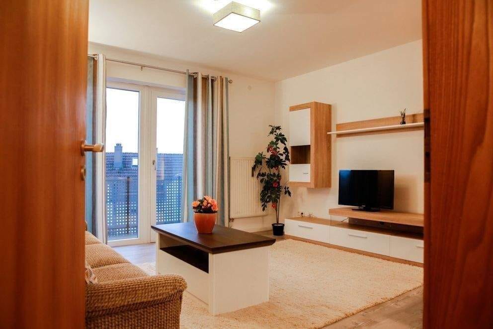 Immobilie in Haßfurt - Eigentumswohnung mit großem Balkon - Attraktiv für Kapitalanleger oder Eigennutzer - Bild 2