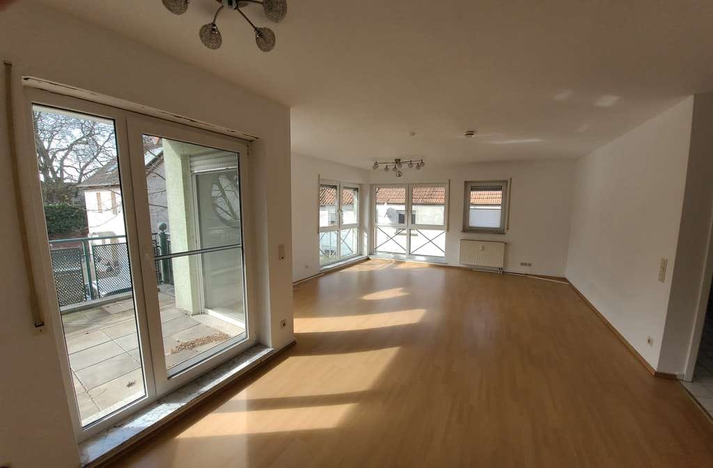 Immobilie in Dexheim - Ländliches ruhiges Wohnen ohne auf Urbanität zu verzichten. 3 Zimmer, Balkon, Tiefgarage - Bild 2