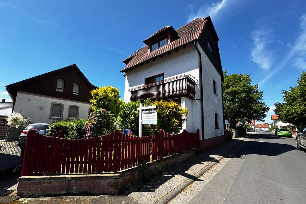 Immobilie in Gelnhausen - Renovierungsbedürftiges Wohnhaus mit Atelier - Bild 1