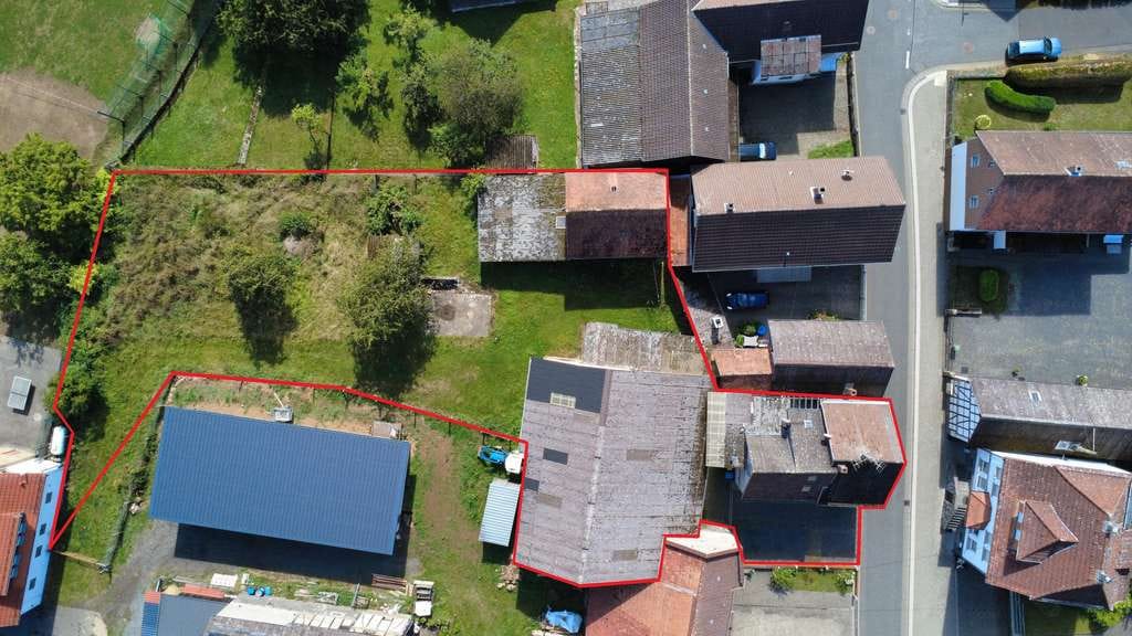 Immobilie in Allendorf (Lumda) - Einfamilienhaus mit großem Grundstück und vielseitigen Möglichkeiten – ideal für Pferdeliebhaber - Bild 1