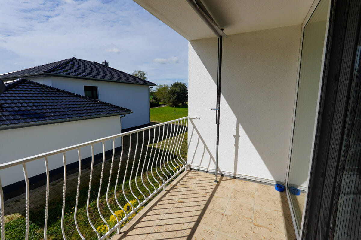 Immobilie in Benz - Moderne Eigentumswohnung mit großem Balkon & Pool - ideal als stilvoller Zweitwohnsitz oder komfortables Zuhause - Bild 3