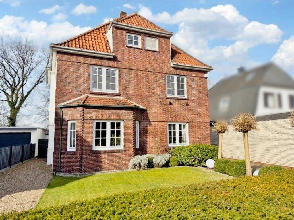 Immobilie in Delmenhorst - Altbau-Villa mit drei Wohneinheiten im Herzen von Delmenhorst! - Bild 1