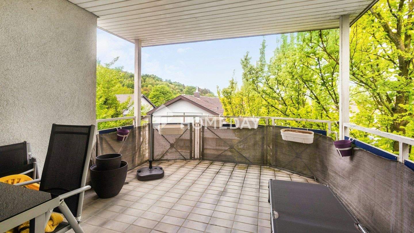 Immobilie in Königsbach-Stein - Sonnenbalkon, Raumgefühl, Ruhe - diese DG-Wohnung hat das gewisse Extra - Bild 1