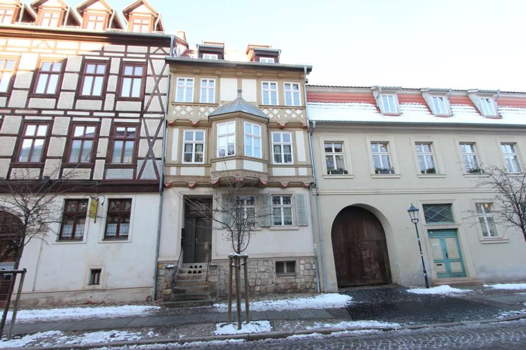 Immobilie in Quedlinburg - A lot of history in Quedlinburg- Fachwerkhaus 319 m²- aufwendig saniert-OG+DG 190 m² selbst nutzen! - Bild 1