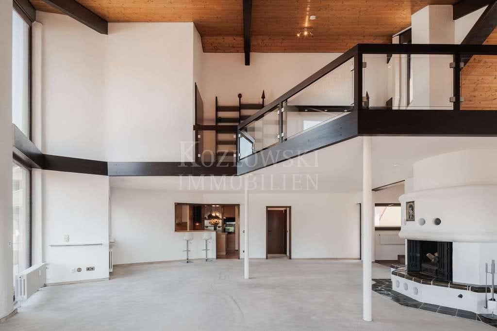 Immobilie in Schriesheim - Potential mit Burgblick - Galerie-Maisonette mit Dachterrasse und Garage! - Bild 3