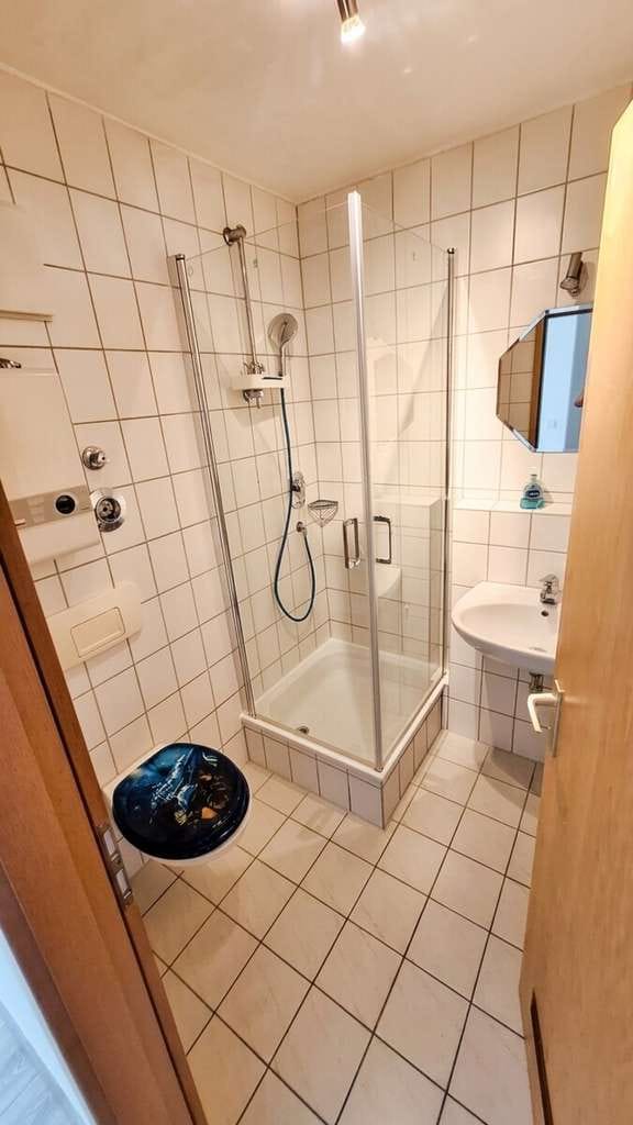 Immobilie in Kernen im Remstal - Charmantes 1-Zimmer-Apartment mit Dachterrasse, Aufzug und Stellplatz in Rommelshausen - Bild 4
