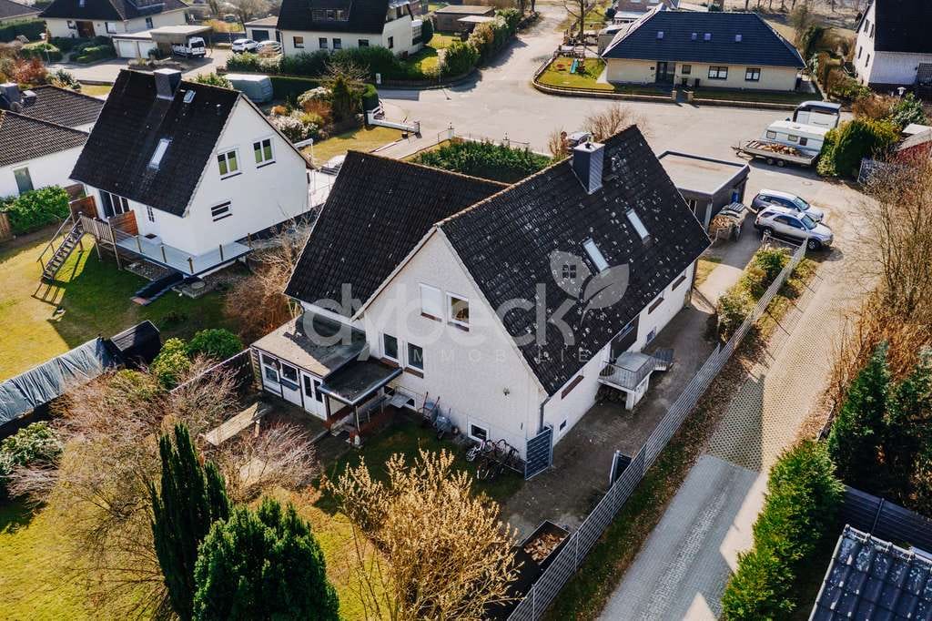 Immobilie in Barnstedt - Großzügiges Einfamilienhaus mit 1.600 m² Grundstück und flexibler Raumaufteilung. - Bild 2