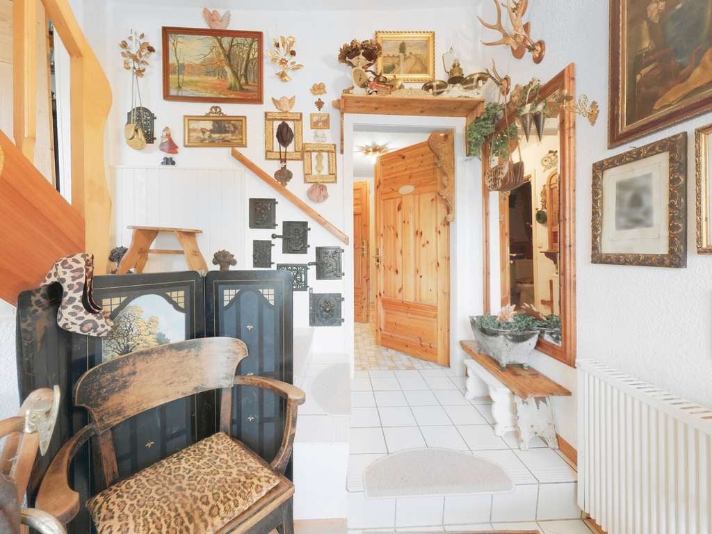 Immobilie in Helsa - Historisches Fachwerkjuwel mit Garten in idyllischer Lage - Bild 3