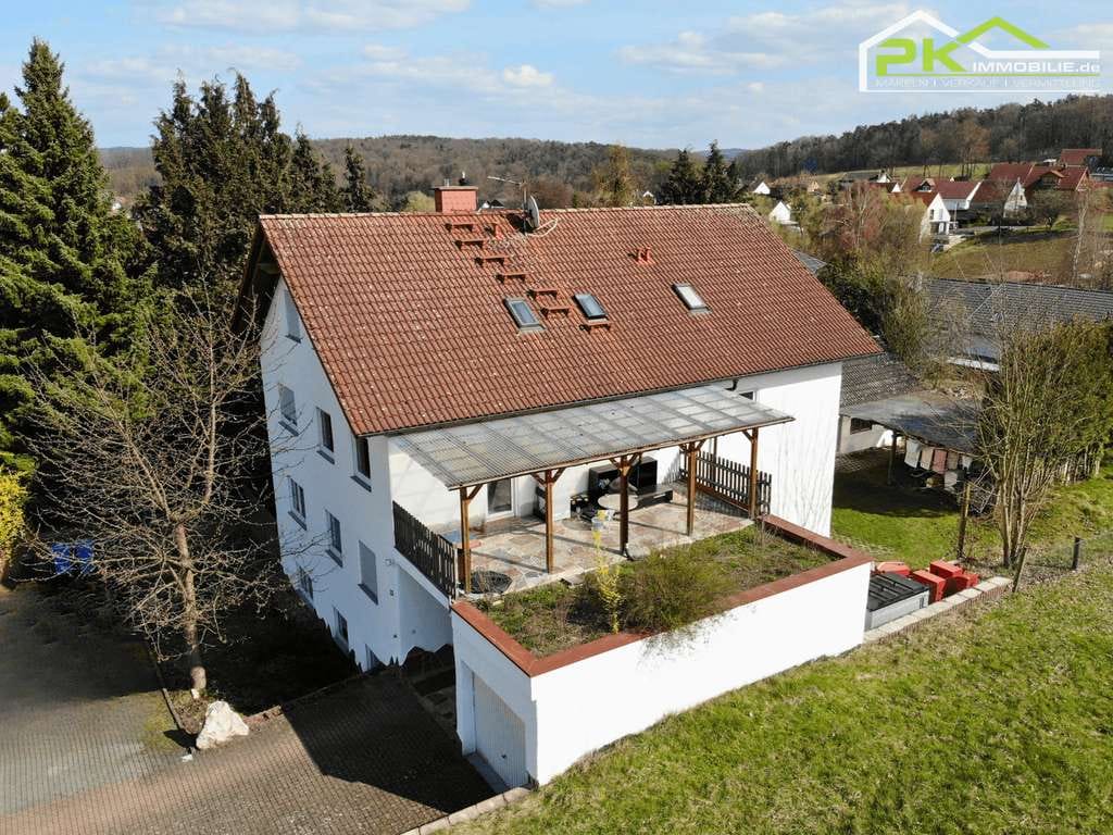 Immobilie in Schöllkrippen - Renditestarkes Mehrfamilienhaus mit Sanierungsvorteil in Schöllkrippen - Bild 2