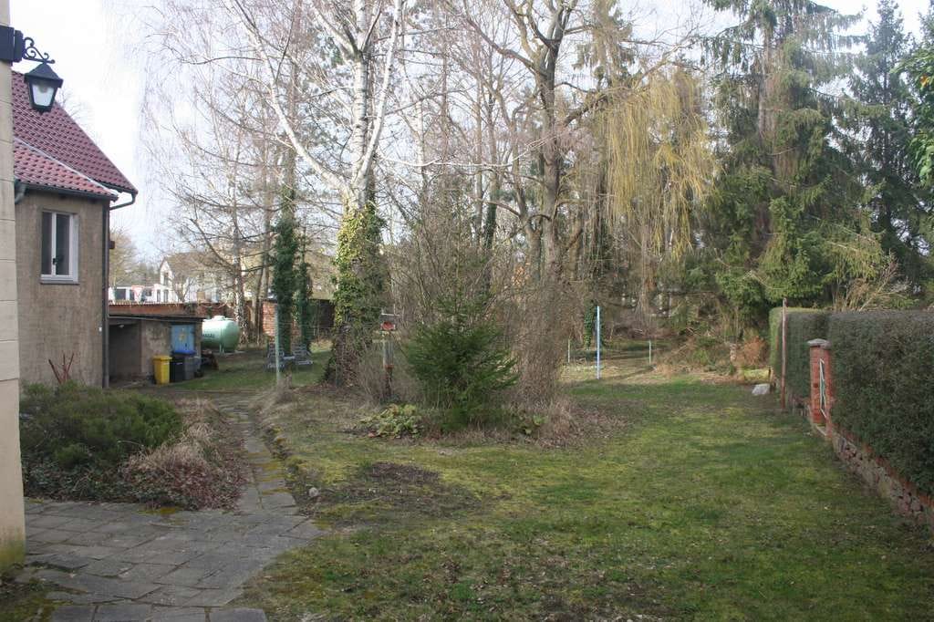 Immobilie in Wettin-Löbejün - neuer Kaufpreis - Mehrfamilienhaus als Einzeldenkmal im Saalekreis in Nauendorf - Bild 3