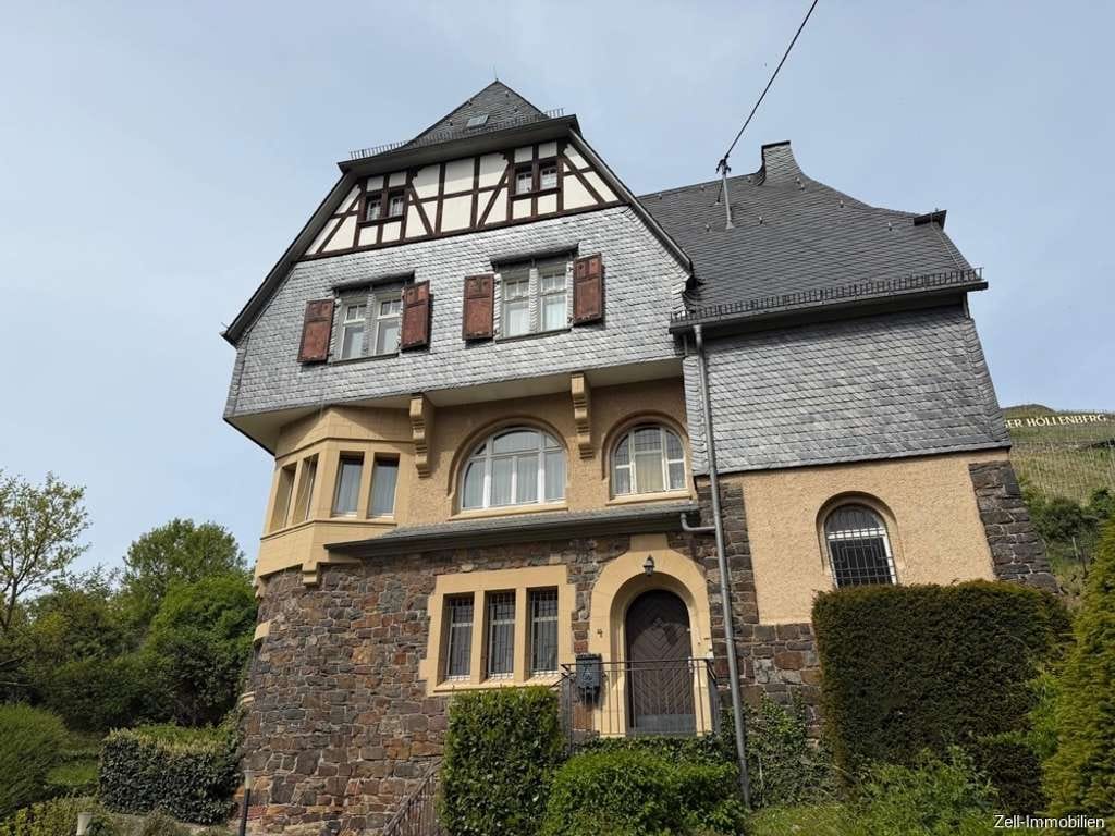 Immobilie in Rüdesheim am Rhein - Seltene Gelegenheit! - Ehemaliges Pfarrhaus mit großem Grundstück und historischem Charakter - Bild 4