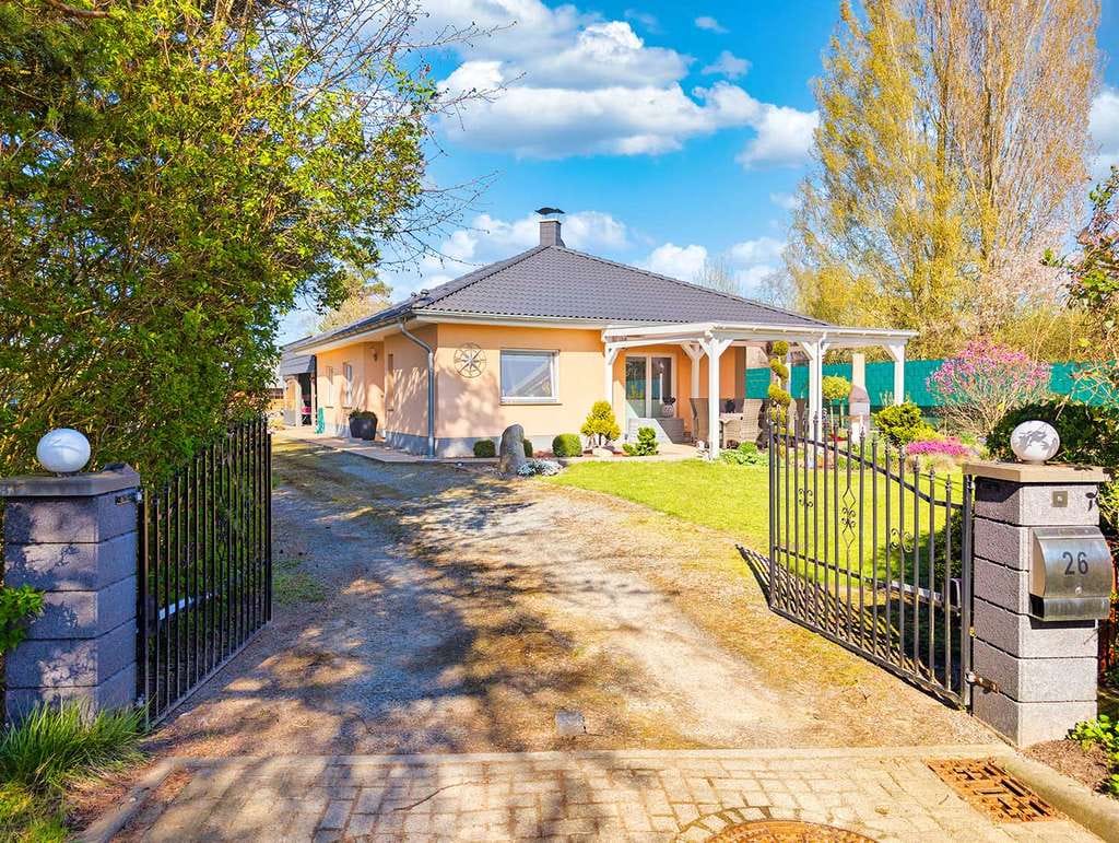 Immobilie in Satow - Einfamilienhaus / Bungalow in ruhiger Lage in Satow - Bild 0