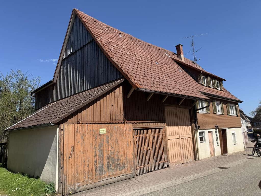 Immobilie in Freudenstadt - Charmantes Wohnhaus-/Ökonomiegebäude mit großem Potential - Bild 1