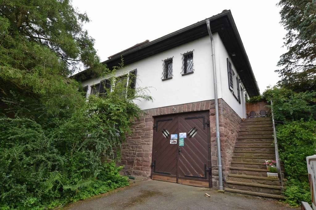 Immobilie in Eschershausen - Einfamilienhaus in Ortsrandlage! - Bild 1