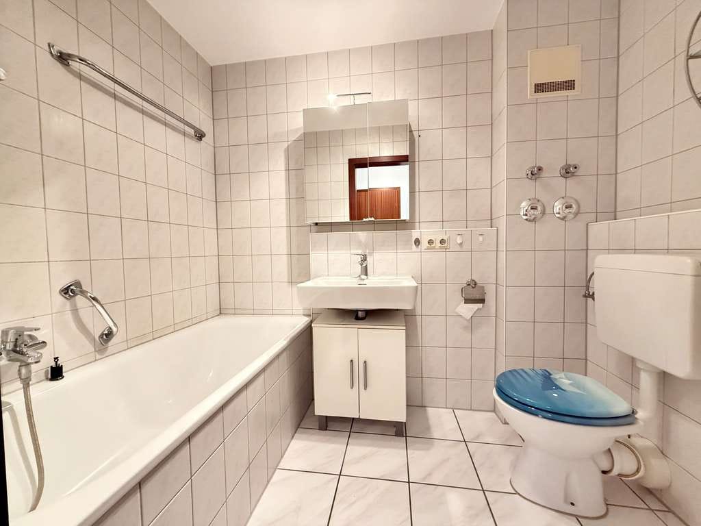 Immobilie in Bad Wimpfen - 2-Zimmer-EG-Wohnung mit Terrasse und Tiefgaragenstellplatz - Bild 4