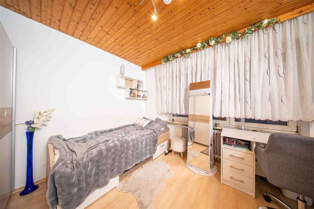 Immobilie in Germaringen - *TOP Preis-Leistungsverhältnis* Große 5-Zimmer Wohnung mit Gartenanteil - Bild 3