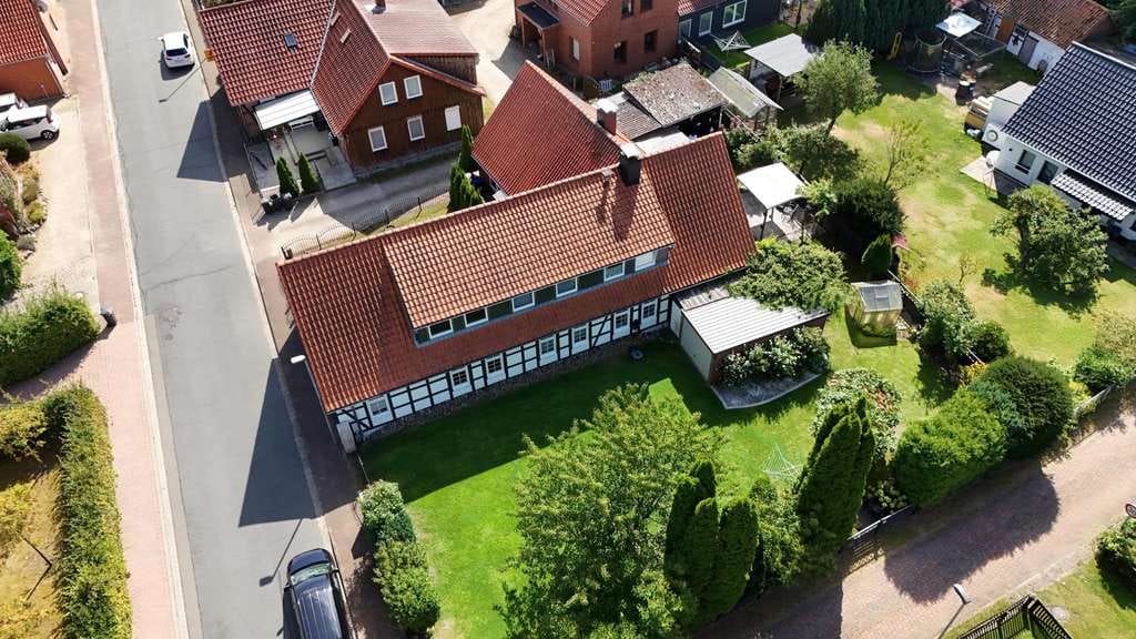 Immobilie in Eldingen - Wohnen in Eldingen - Platz für die ganze Familie - Bild 1