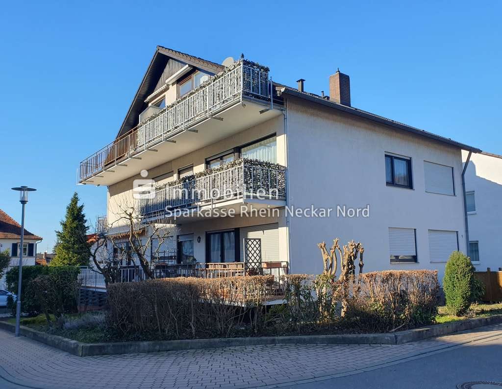 Immobilie in Hirschberg an der Bergstraße - Bezaubernde Maisonettewohnung mit 3-4 Zimmern für Freunde von Wohnen unterm Dach - Bild 0