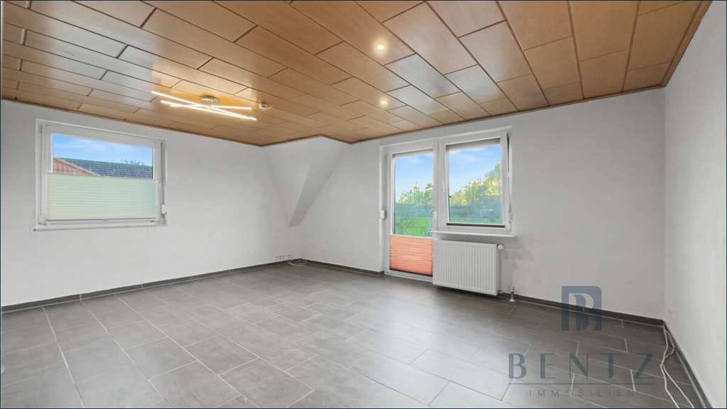Immobilie in Schiffdorf - Solides Zweifamilienhaus in Wehdel - Bild 3