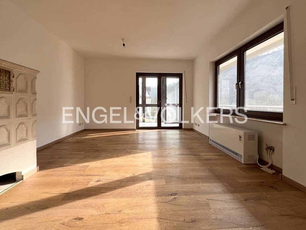 Immobilie in Balduinstein - Großzügiges ZFH mit Fernblick, großem Grundstück und PV-Anlage - Bild 2
