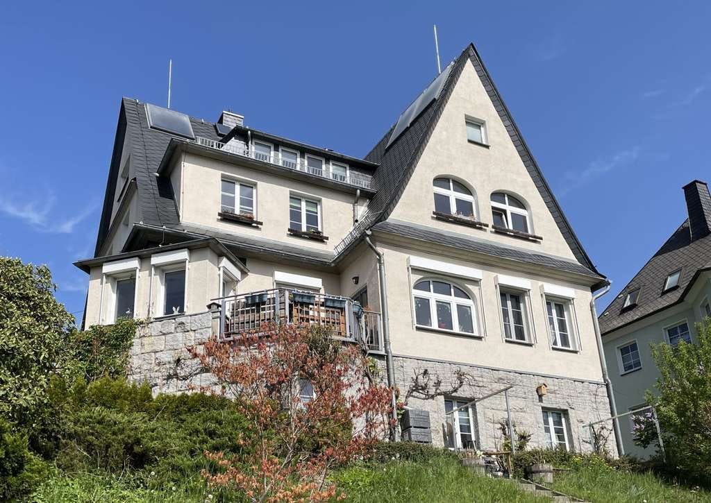 Immobilie in Hartenstein - Saniertes Zweifamilienhaus mit großem Grundstück in Hartenstein - aktuell vermietet - Bild 2
