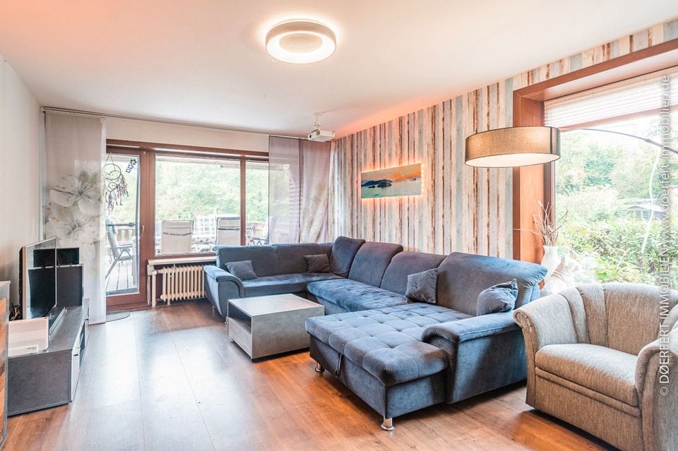Immobilie in Schwentinental - Schwentinental | Großes Einfamilienhaus mit Einliegerwohnung und schönem Garten in exzellenter Lage - Bild 0