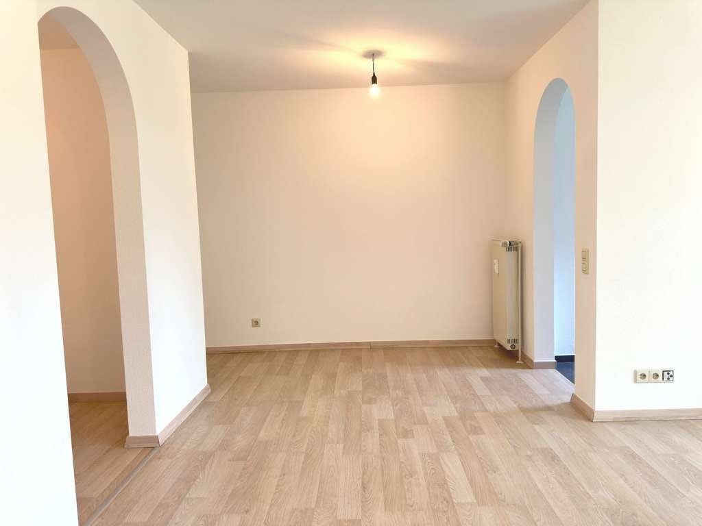 Immobilie in Neckartailfingen - Investment in die Zukunft: Gepflegte 2,5-Zi.-Wohnung mit Terrasse & TG-Stellplatz - Bild 1