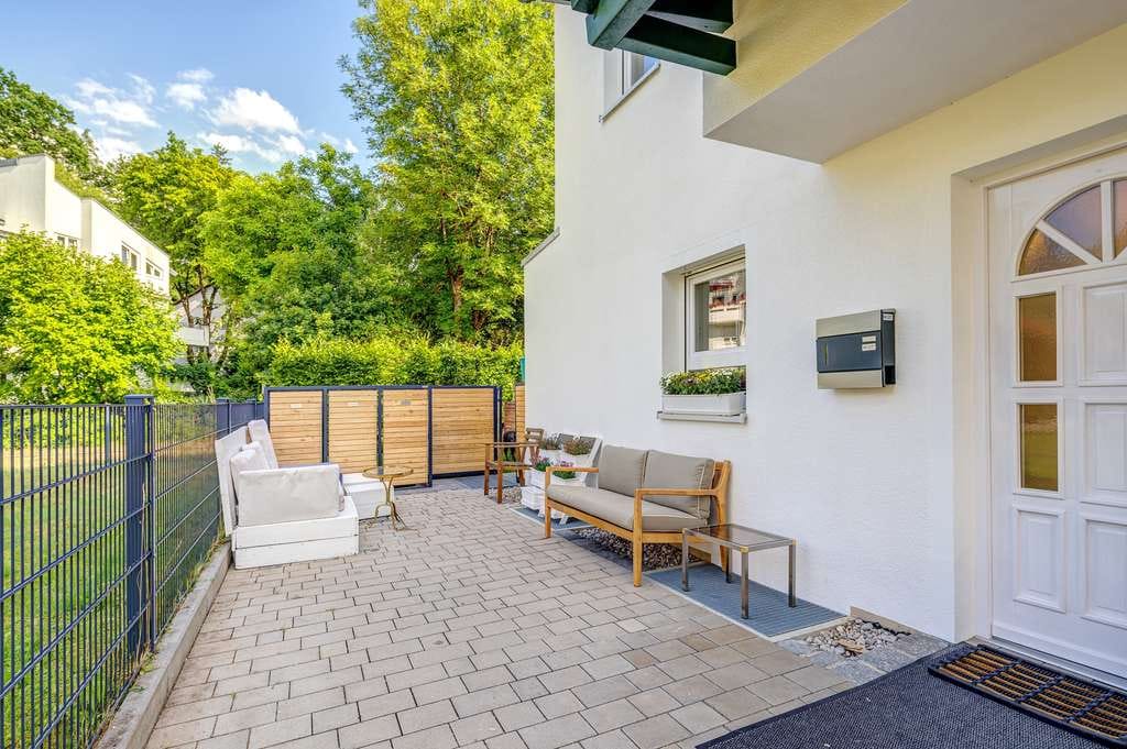 Immobilie in Unterföhring - Architekten-Haus in idyllischer A1-Mikrolage, Raumwunder, 300m Luftlinie zur Isar, 8km v. Zentrum!  - Bild 4