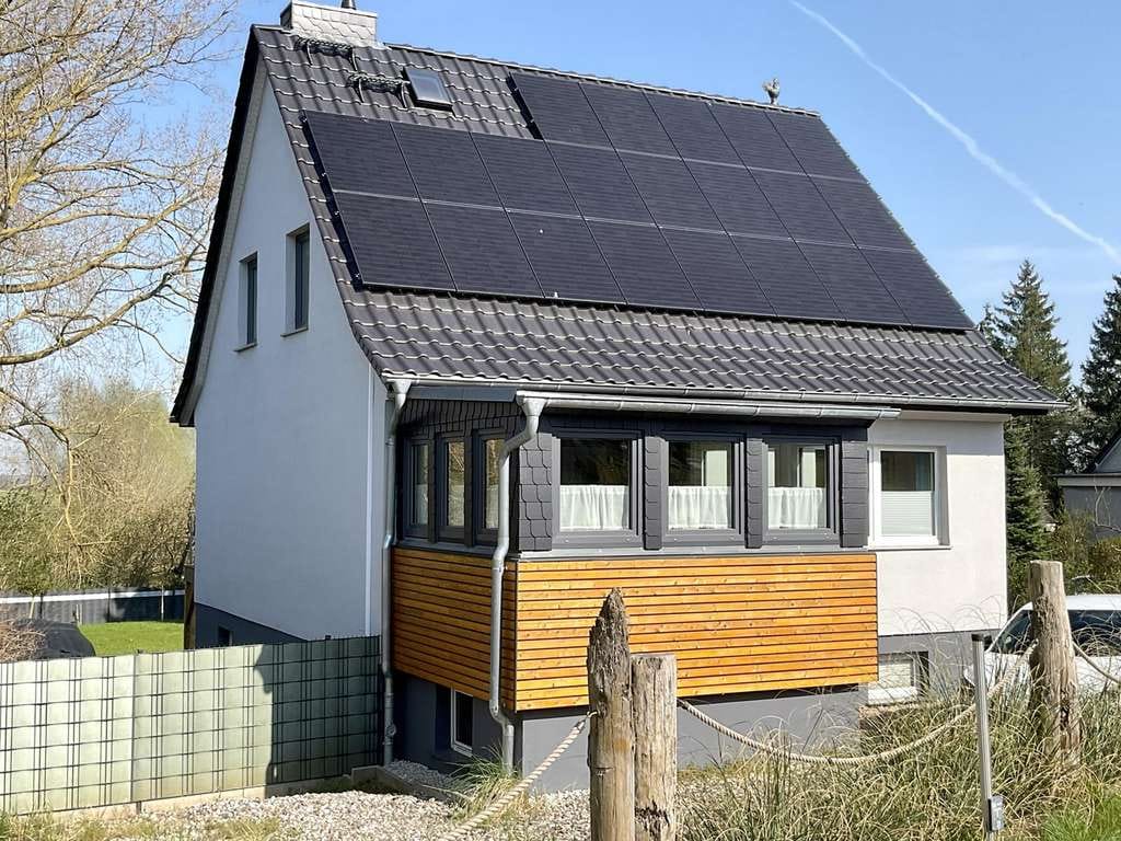 Immobilie in Poseritz - Schönes kernsaniertes Haus auf Rügen mit PV, bezugsfertig - Bild 1