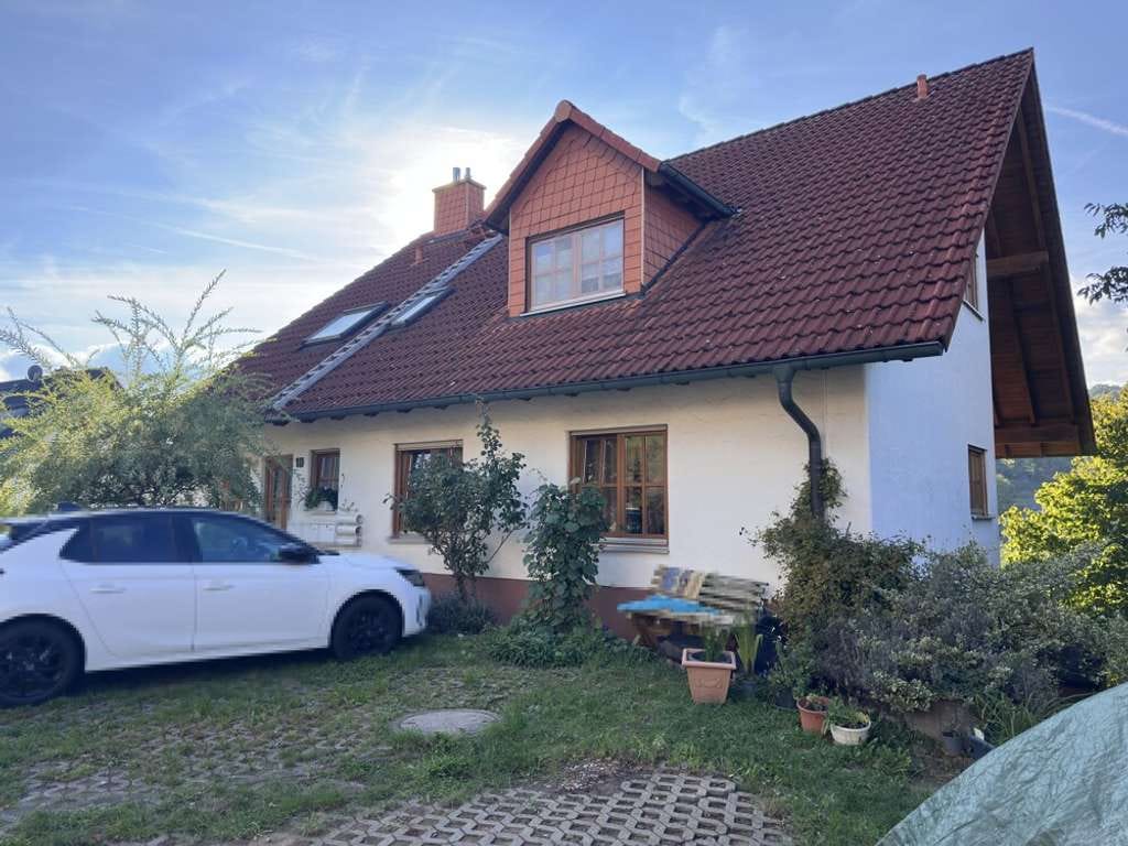 Immobilie in Hausen - Wunderschöne 3-Zimmer Wohnung mit Terrasse und herrlichem Weitblick! - Bild 2