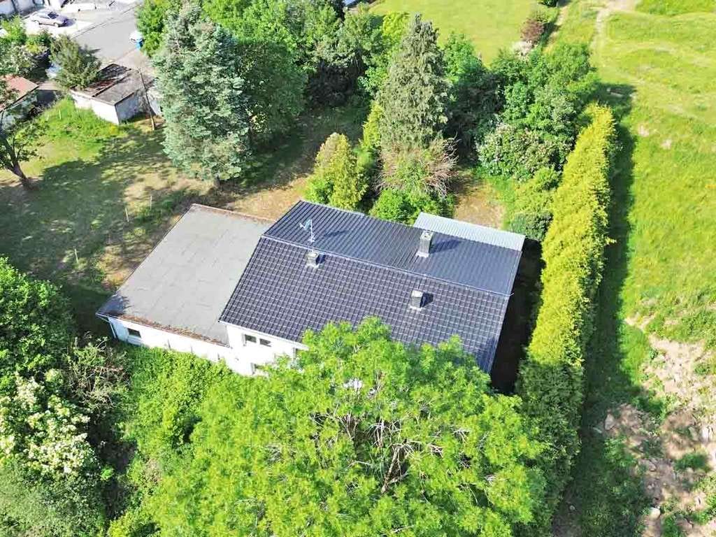 Immobilie in Driedorf - Mehrfamilienhaus auf großem Grundstück mit vielseitigen Nutzungsmöglichkeiten in Driedorf! - Bild 3