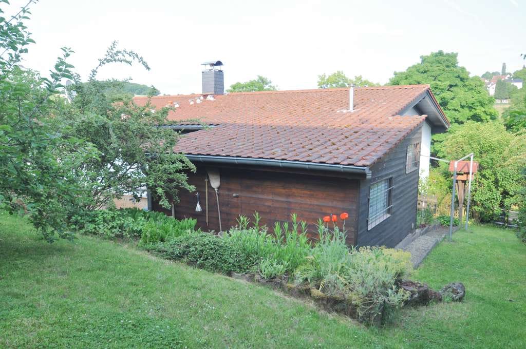 Immobilie in Büdingen - Gepflegtes Einfamilienhaus mit großem Garten - Bild 3