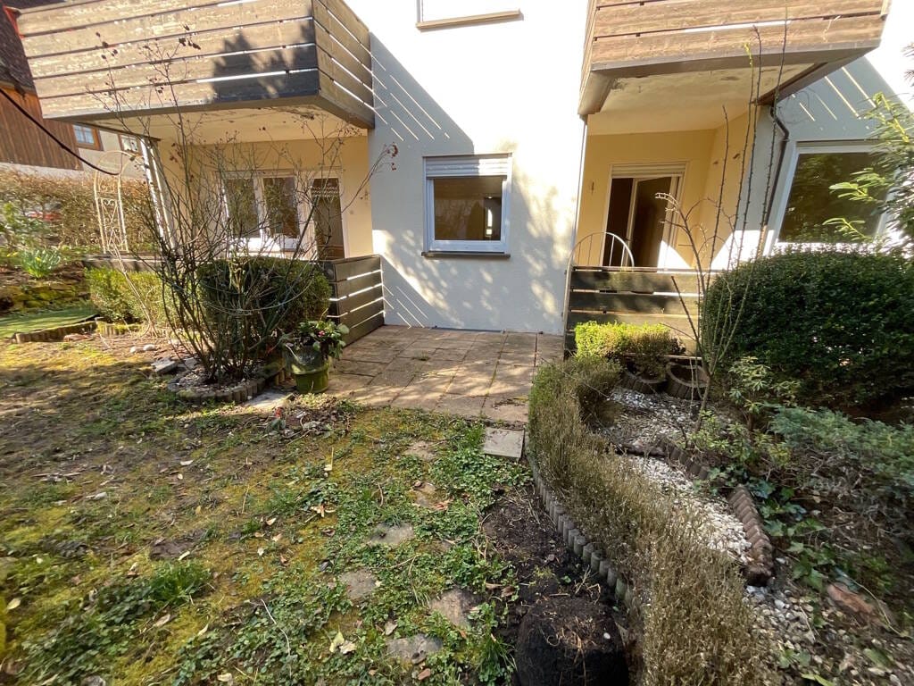 Immobilie in Freudenstadt - Preisgünstige 4 Zi-Wohnung mit Garage , direkter Zugang zur Gartennutzung. - Bild 0