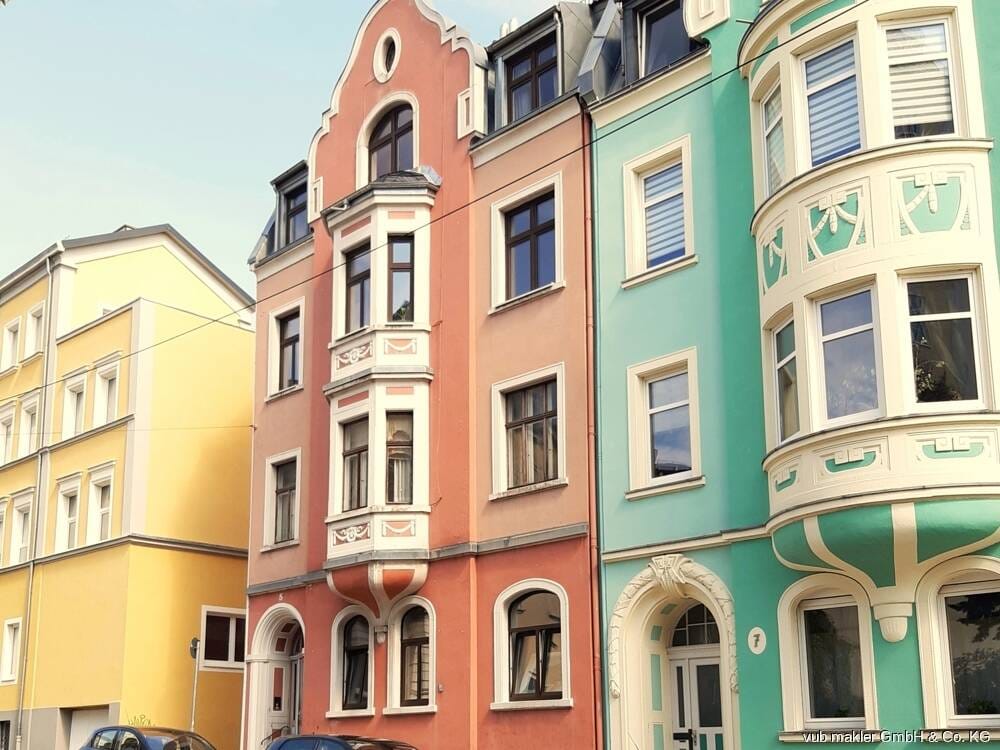 Immobilie in Hof - Investieren, wo Geschichte zuhause ist - gepflegtes Mehrfamilienhaus mit Flair des 19. Jahrhunderts - Bild 2