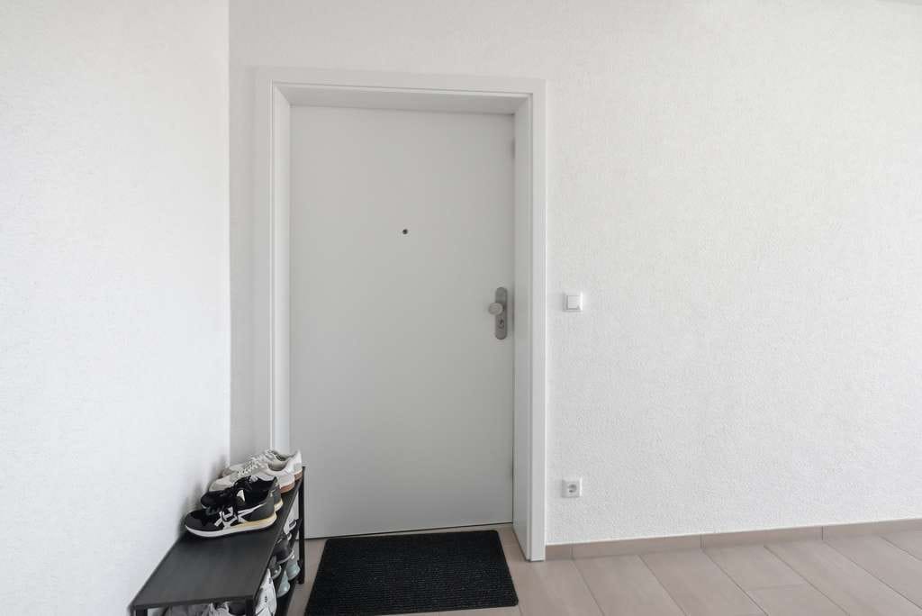 Immobilie in Offenbach an der Queich - Exklusive und neuwertige Dachgeschosswohnung mit 3 Stellplätzen in Offenbach - Bild 4
