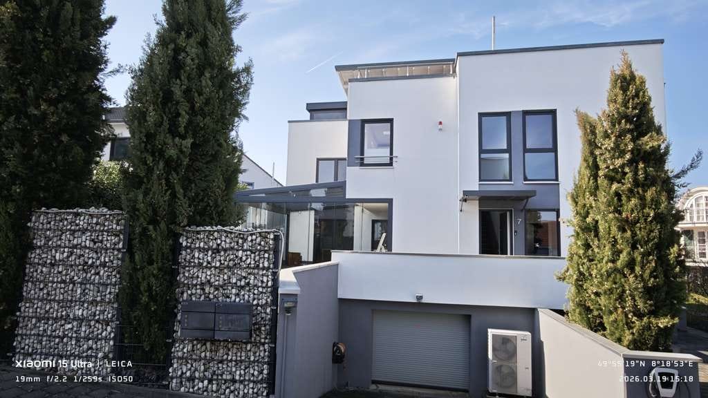 Immobilie in Bodenheim - Nachhaltige Luxus-Residenz in Bodenheim: Designhaus & separate ETW zur Steueroptimierung - Bild 0