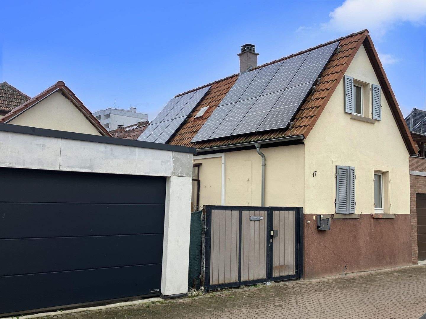 Immobilie in Ludwigshafen am Rhein - Zwangsversteigerung ++ Einfamilienhaus ++  Provisionsfrei für Käufer!! In 67063 Ludwigshafen am Rhein - Bild 0