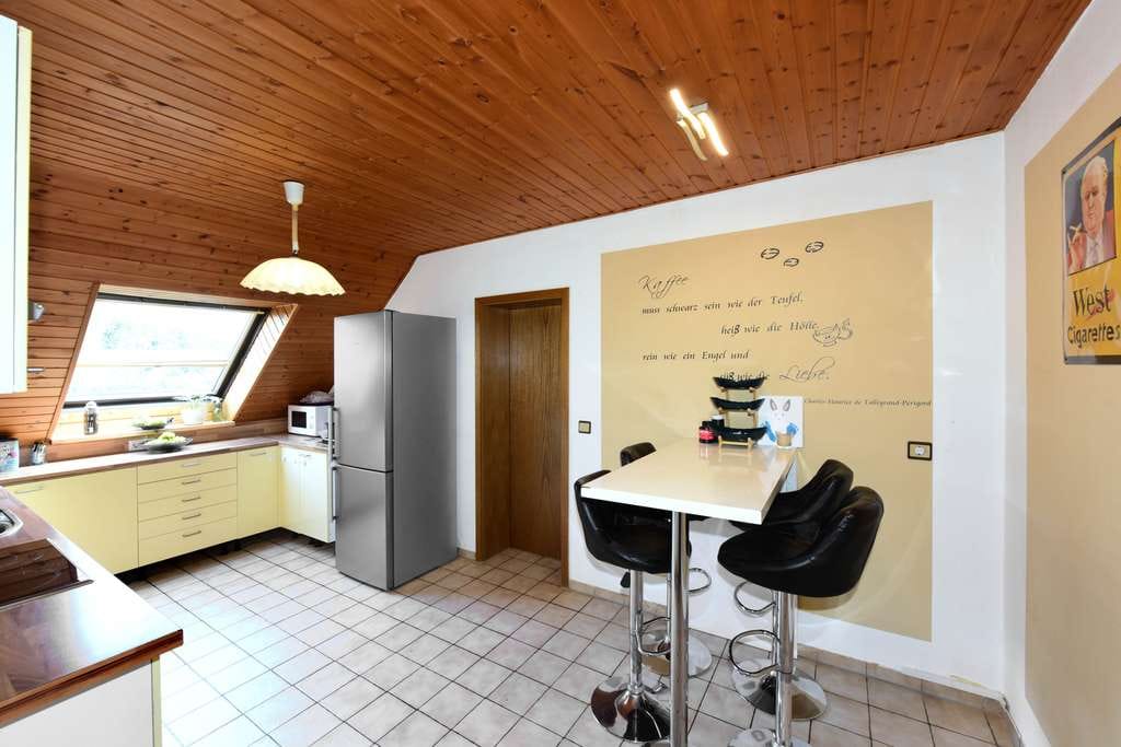 Immobilie in Zell im Wiesental - Charmante 5-Zimmer Maisonette-Wohnung - Bild 3