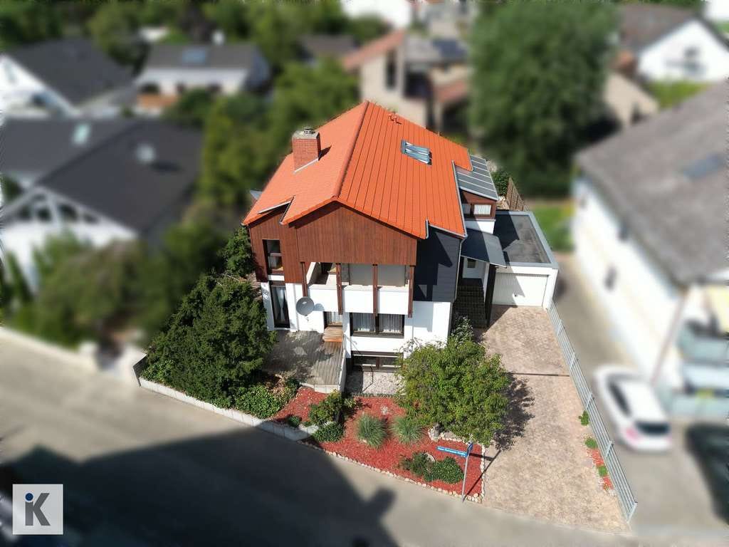 Immobilie in Neuhofen - Familienidyll in Neuhofen: Großzügiges Einfamilienhaus mit Garten, Balkon & Kamin - Bild 0