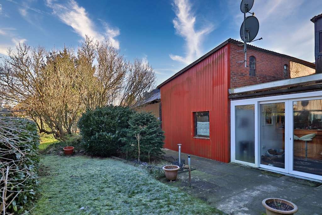 Immobilie in Groven - EFH mit ELW und voll ausgestatteter Oldtimer-Werkstatt – Wohnen & Leidenschaft unter einem Dach - Bild 2
