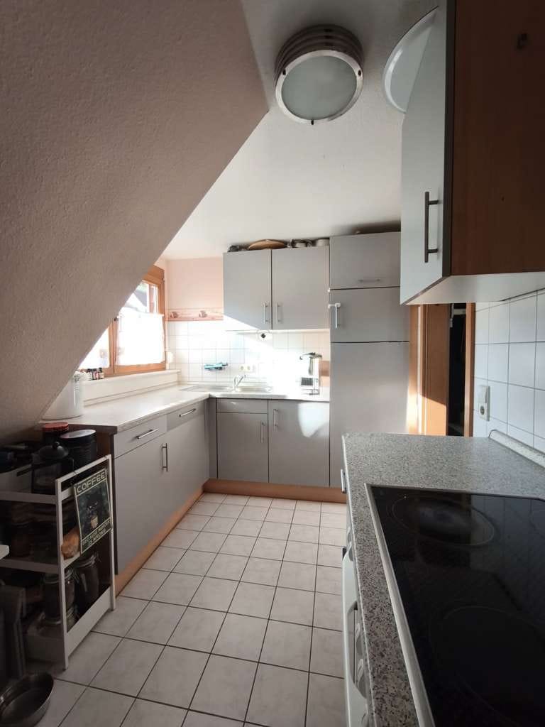 Immobilie in Ebringen - Große 2 Zimmer Dachgeschosswohnung in Ebringen mit Panoramablick - Bild 3