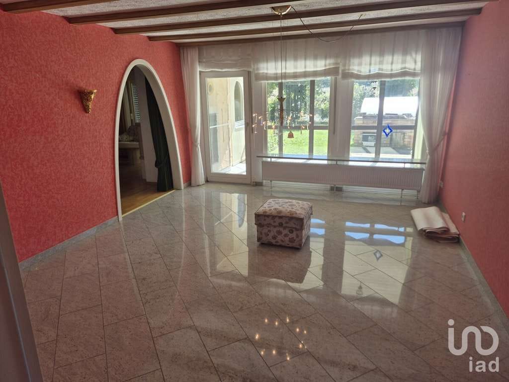 Immobilie in Schefflenz - Charmantes Haus in Feldrandlage mit Pool & einzigartigem Ambiente - Bild 4