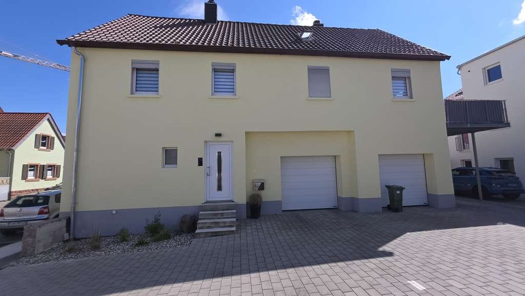 Immobilie in Offenbach an der Queich - Grundsaniertes EFH mit gutem Raumangebot, 2 Garagen und Terrasse - Bild 0