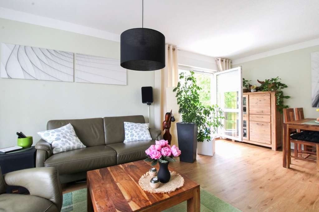 Immobilie in Velten - Wird bezugsfrei: Moderne 3-Zimmer-Wohnung mit Balkon und Tiefgaragenstellplatz - Bild 1