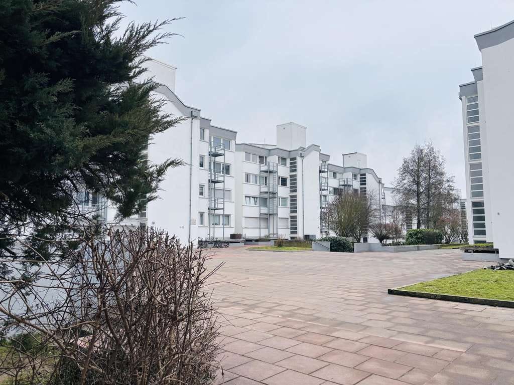 Immobilie in Bruchköbel - ***GUT VERMIETET : schön geschnittene 3-Zi-Whg im 3.OG mit großem Sonnen-Balkon *** - Bild 4