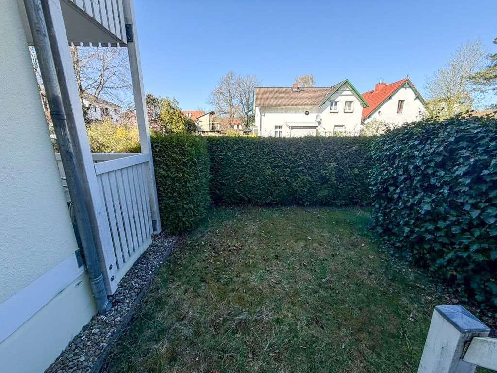Immobilie in Graal-Müritz - Gemütliche Ferienwohnung mit Balkon, Terrasse und Stellplatz - Bild 1