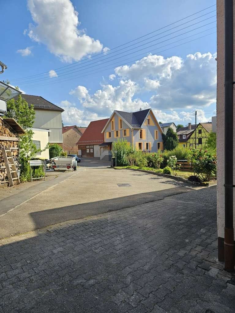 Immobilie in Birkenfeld - **Birkenfeld-Gräfenhausen**2-FH mit Scheune, großer Einfahrt, imposanter Außenanlage und Garten** - Bild 4